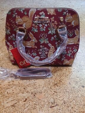 Signare Red/Tan/Green Forest Life Convertible Tapestry  Bag NWT